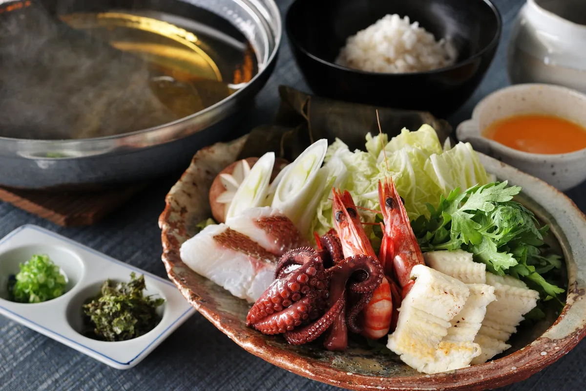 지역 식재료를 활용한 회석 요리