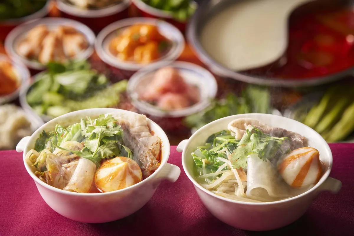 두 종류의 육수로 즐기는 마라탕