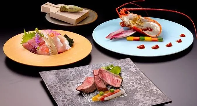 정갈하게 차려진 프렌치 가이세키 요리