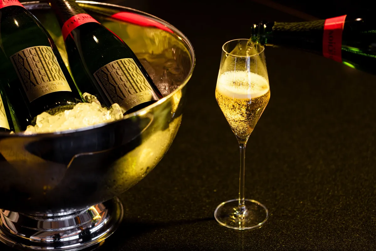 Fauchon Brut Champagne service