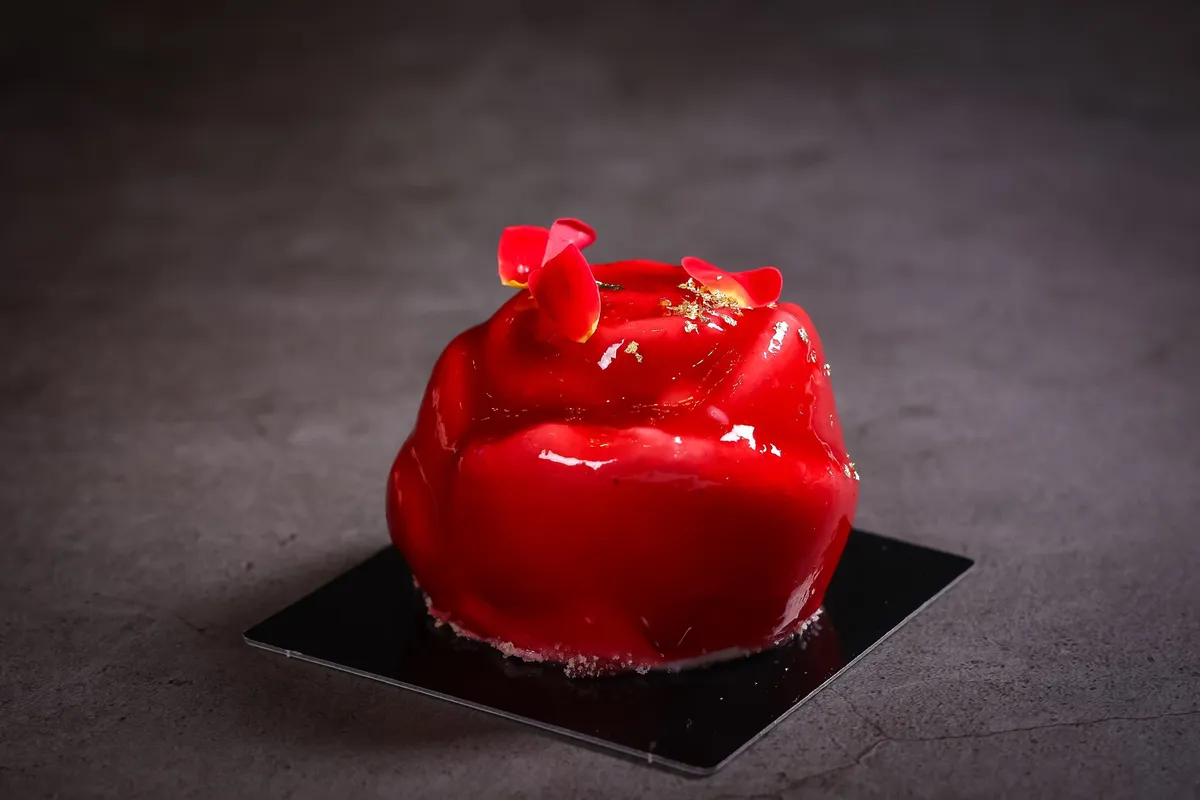 The Bell Éclosion pastry with lychee and raspberry