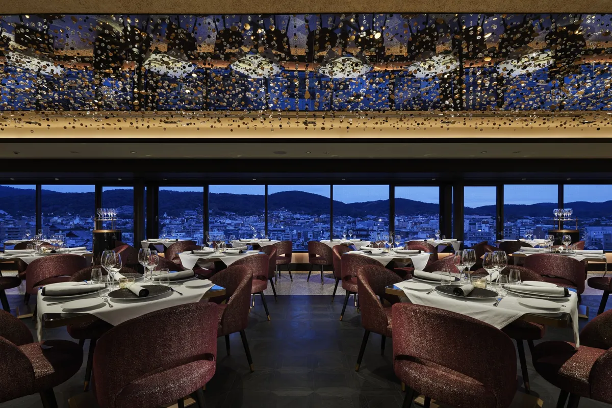 Grand Café Fauchon interior at night