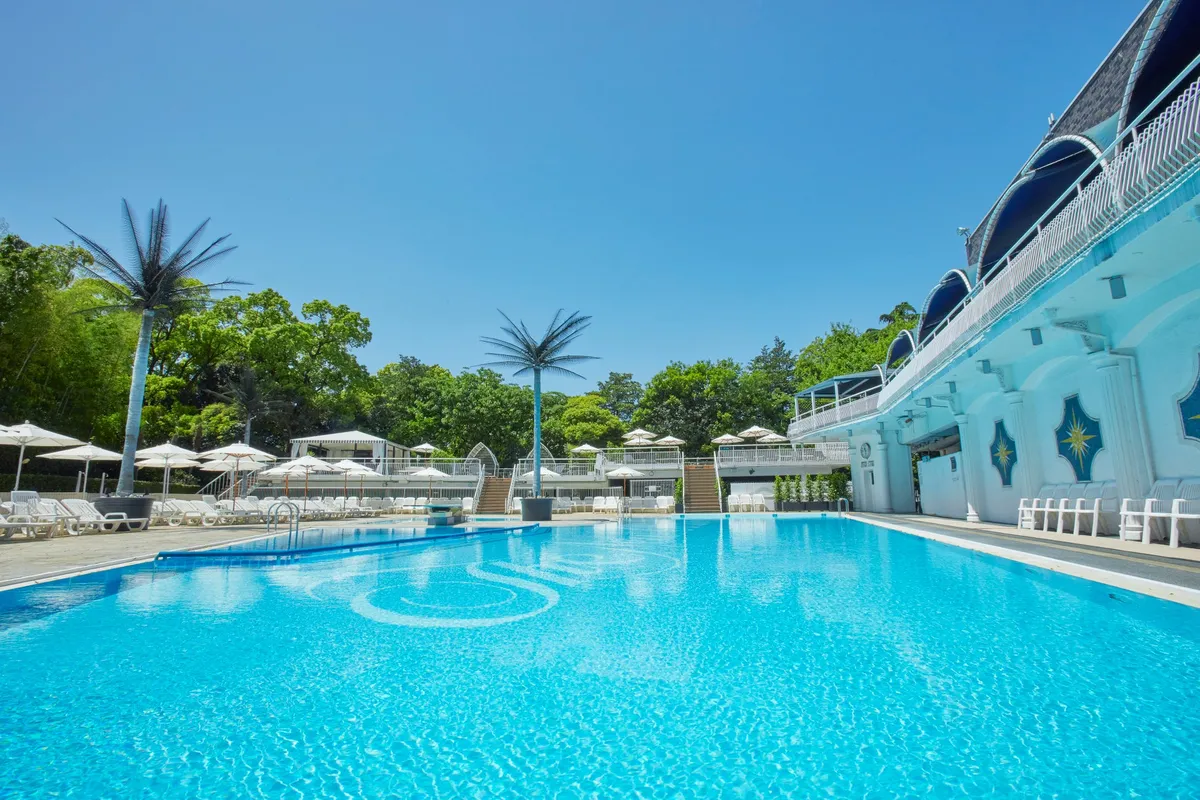 Architecture and clear blue water of the Garden Pool