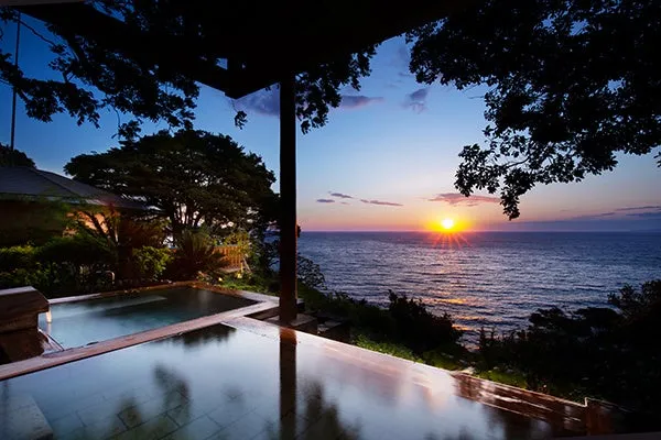 Sunrise view from the infinity onsen