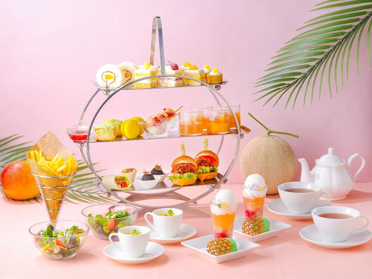 The complete Afternoon Tea Set featuring summer fruits at Hotel New Otani Makuhari