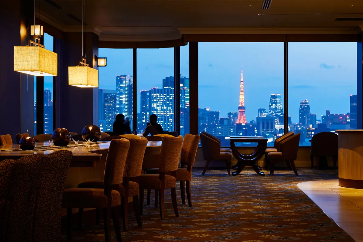 The 20th-floor Executive Lounge with views of Tokyo Tower