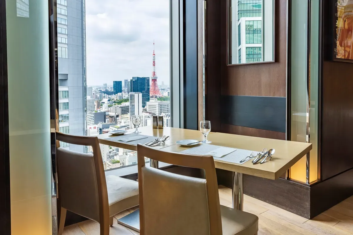 Dining table overlooking Tokyo Tower