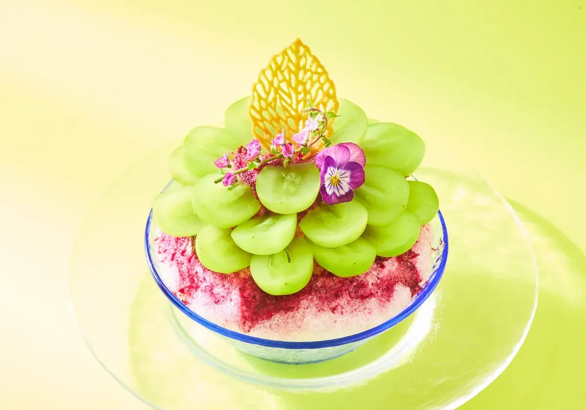 Shine Muscat and Nagano Purple grape shaved ice