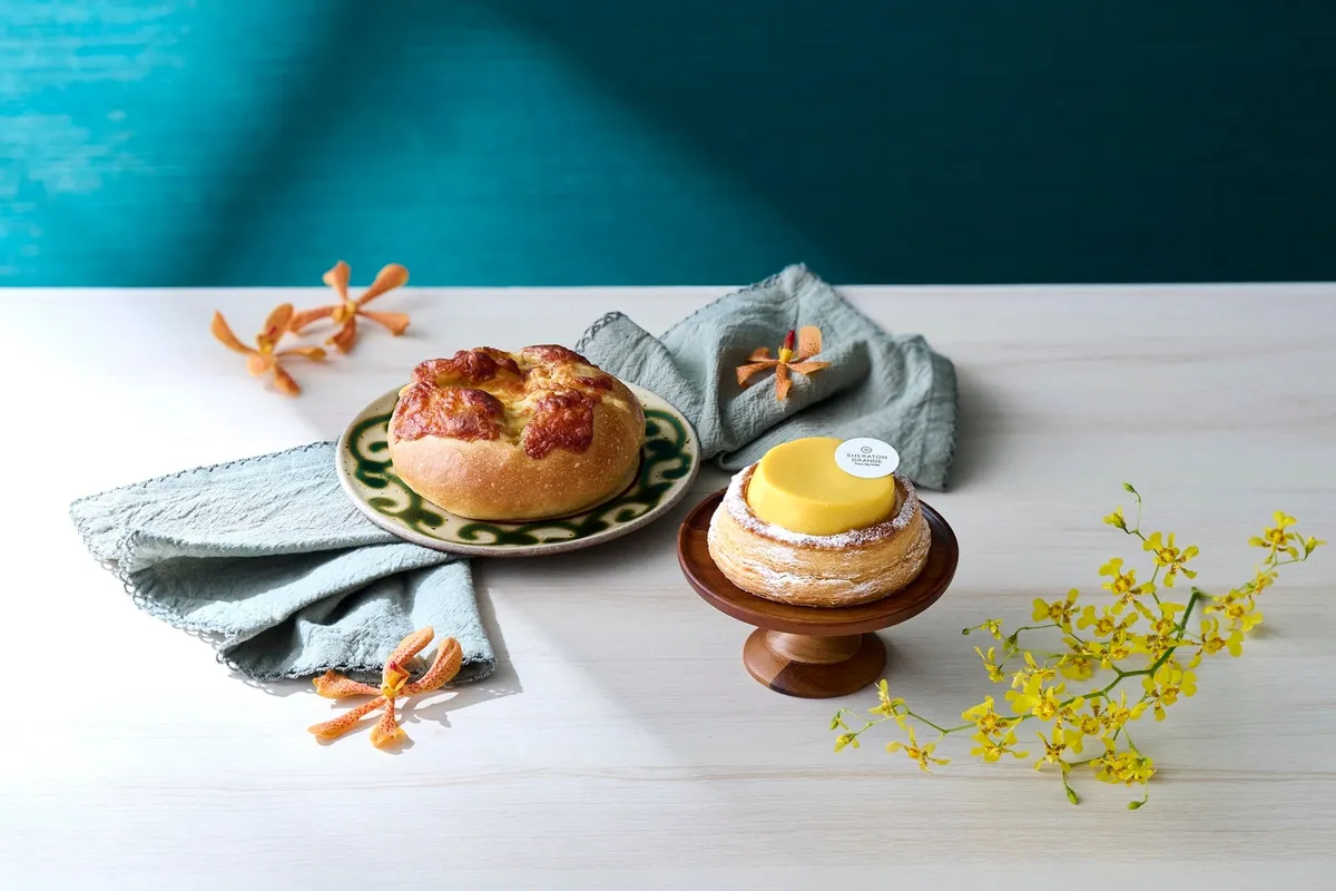 Green Curry Baguette and Mango Pudding Danish