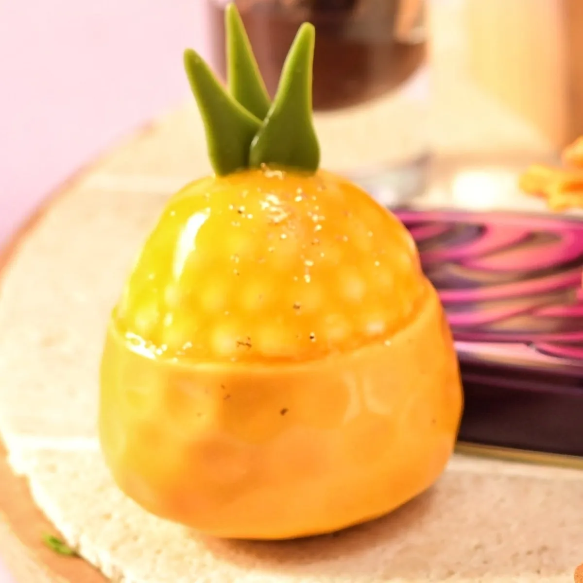 Pineapple-shaped pastry