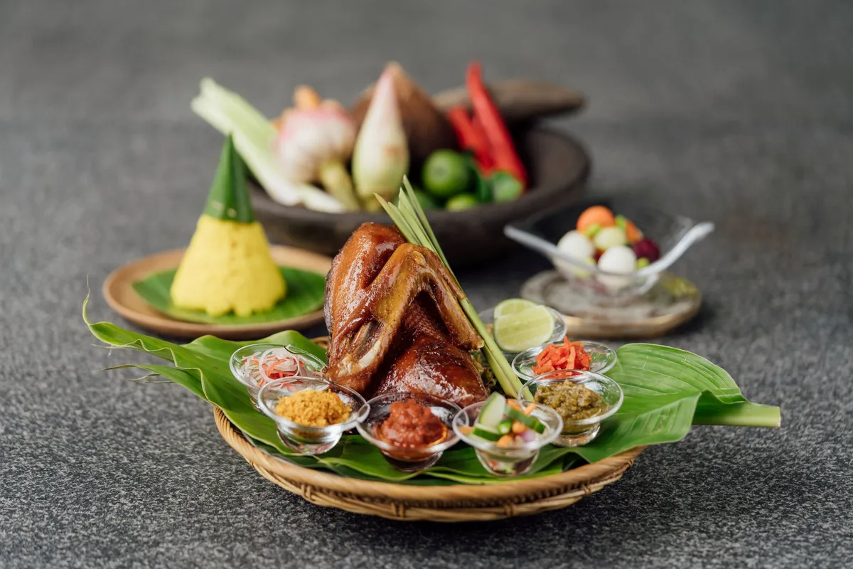 Bebek Goreng crispy duck dish