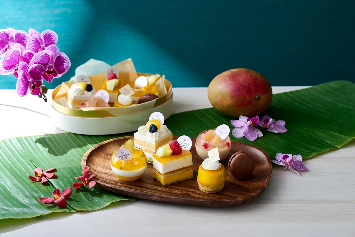 Sheraton Sweets Box with mini desserts
