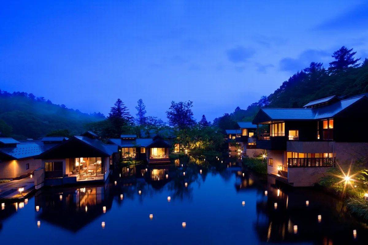 HOSHINOYA Karuizawa at night