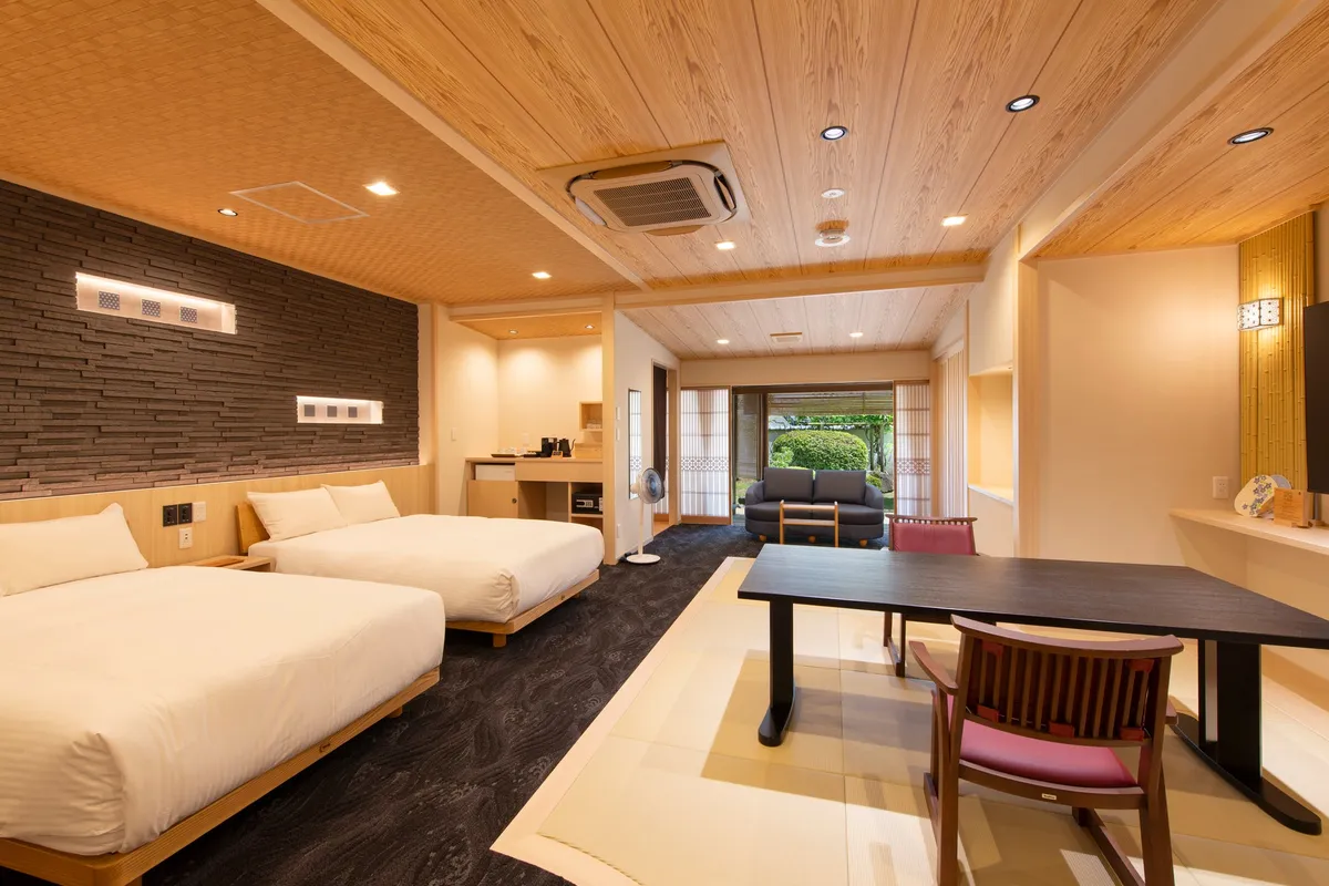 Furuya Ryokan 220th anniversary suite interior