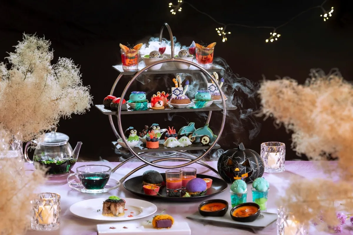 The Notojima Aquarium Halloween Afternoon Tea set at ANA Crowne Plaza Kanazawa