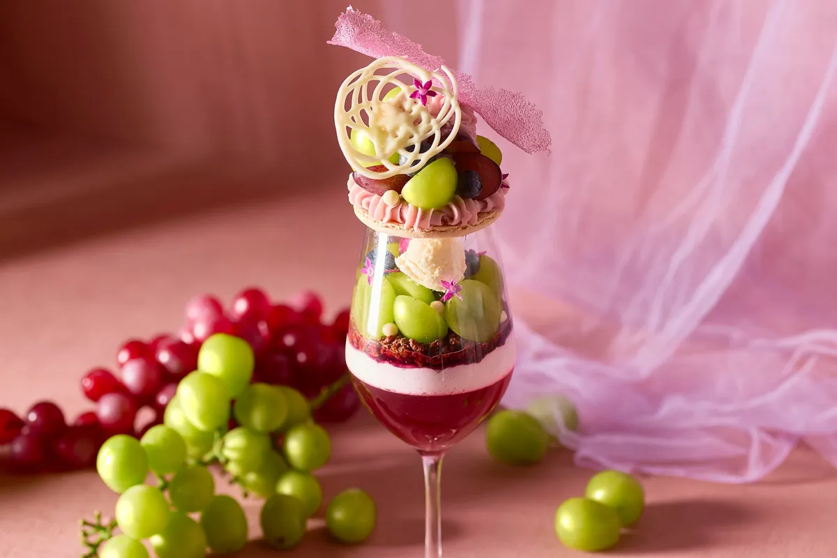 Grape parfait with Shine Muscat and Sunshine Red grapes