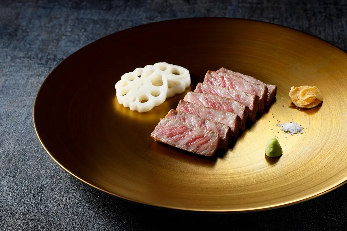 Awa Beef plating